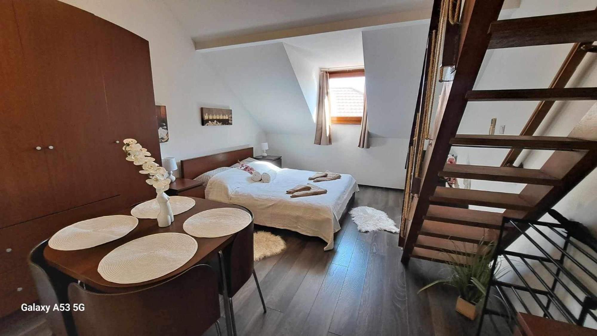 Viktoria Apartman Gyula Dış mekan fotoğraf